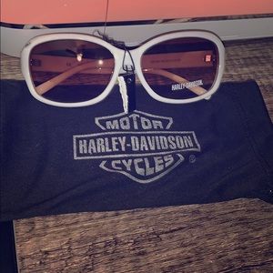 Nwt Harley Davidson sunglasses with pouch